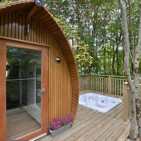 Riverbeds Lodges With Hot Tubs Onich Exterior foto